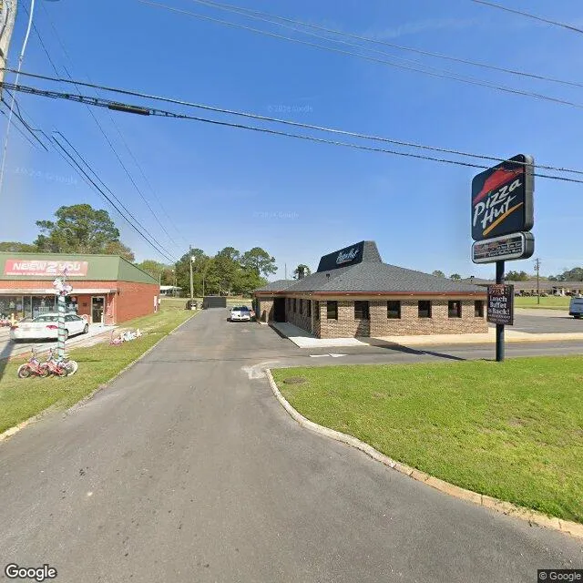 1000 W Maple Ave, Geneva, Alabama 36340