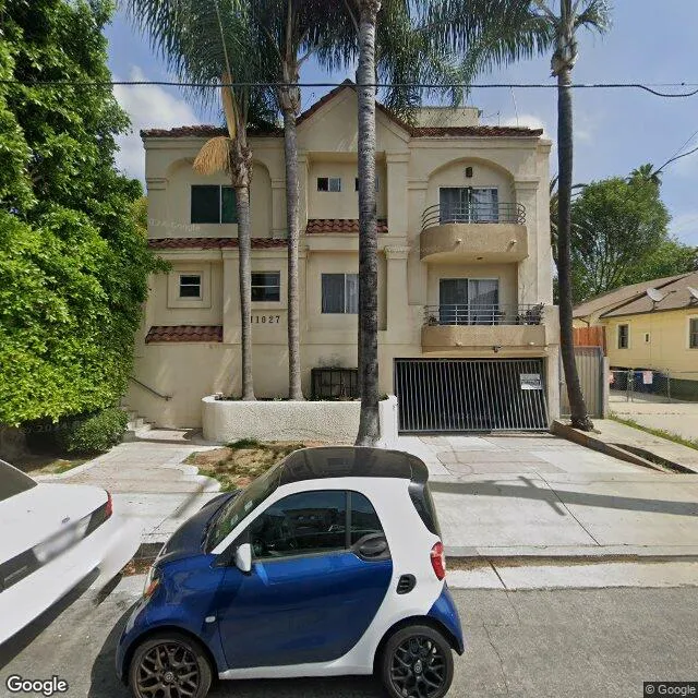 11027 Aqua Vista St, Studio City, California 91604