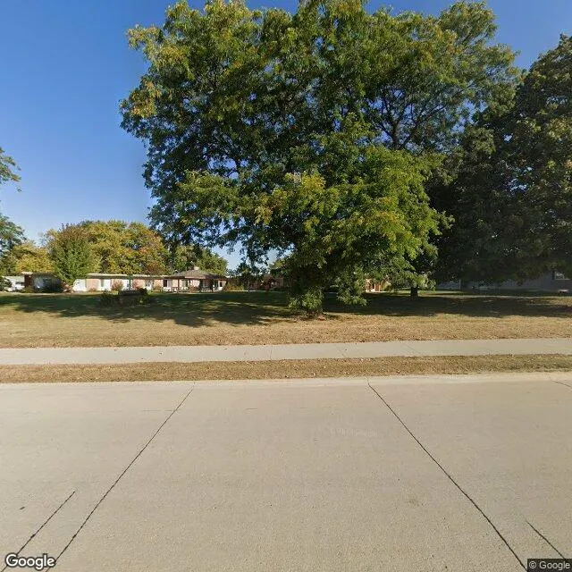 1129 E Main St, Manchester, Iowa 52057