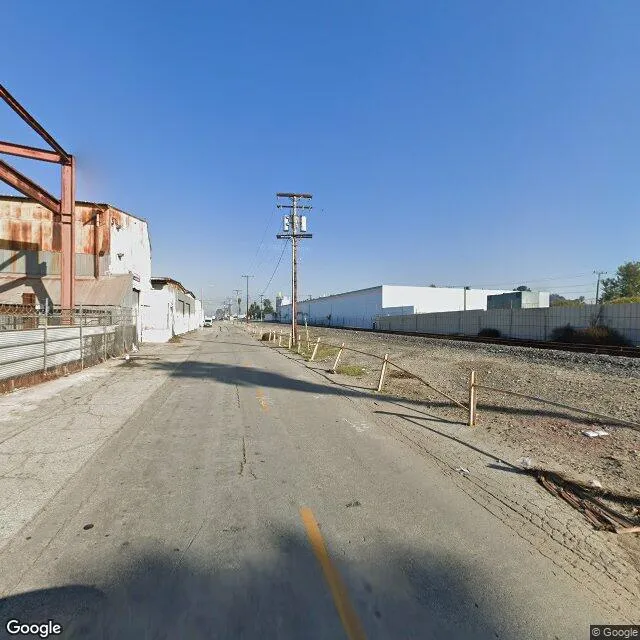 11810 Center St, South Gate, California 90280-7832