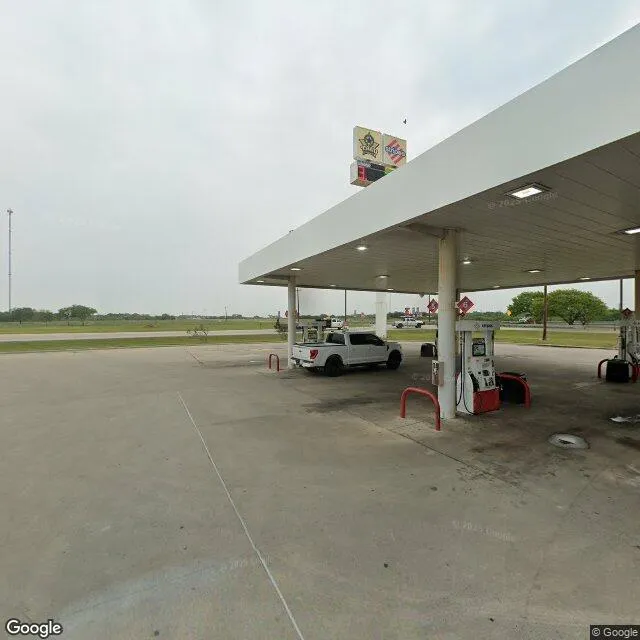 1620 E F-M 351, Beeville, Texas 78102