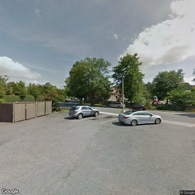 1667 Quaker Ln, Alexandria, Virginia 22302