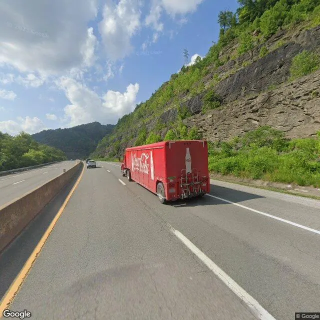 168 Huff Creek Hwy, Man, West Virginia 25635