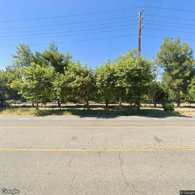 18716 Oxnard St, Tarzana, California 91356