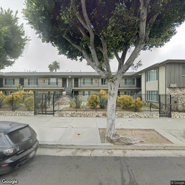 1915 W Florence Ave, Los Angeles, California 90047-2152