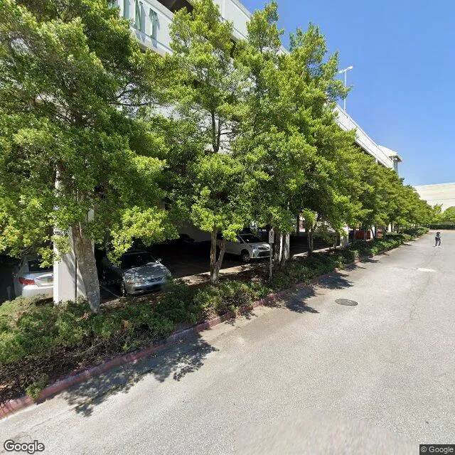 2075 N Point Cir, Alpharetta, Georgia 30022-4856