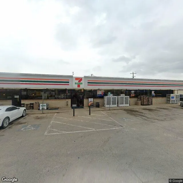 210 E Central Ave, Nixon, Texas 78140