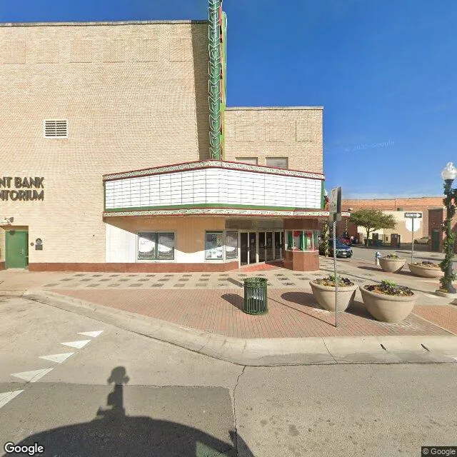 215 W Hickory St, Denton, Texas 76201-4120