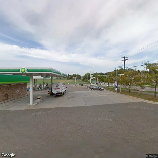 2151 Dale St N, Roseville, Minnesota 55113