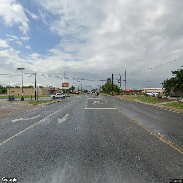 221 N Main St, La Feria, Texas 78559