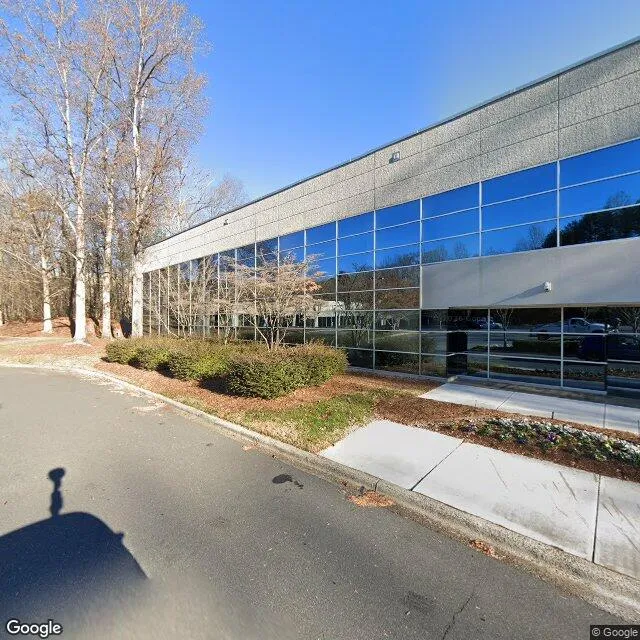 2221 Edge Lake Dr, Charlotte, North Carolina 28217-4589