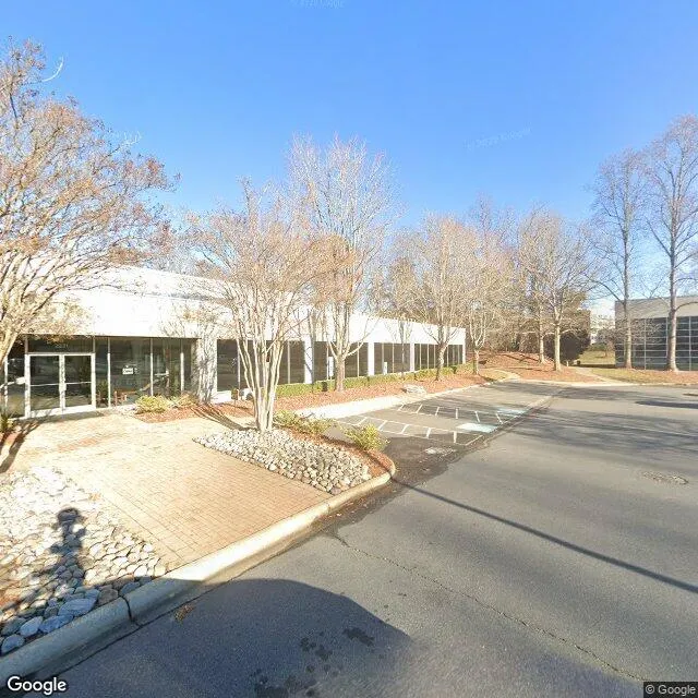 2231 Edge Lake Dr, Charlotte, North Carolina 28217-4508