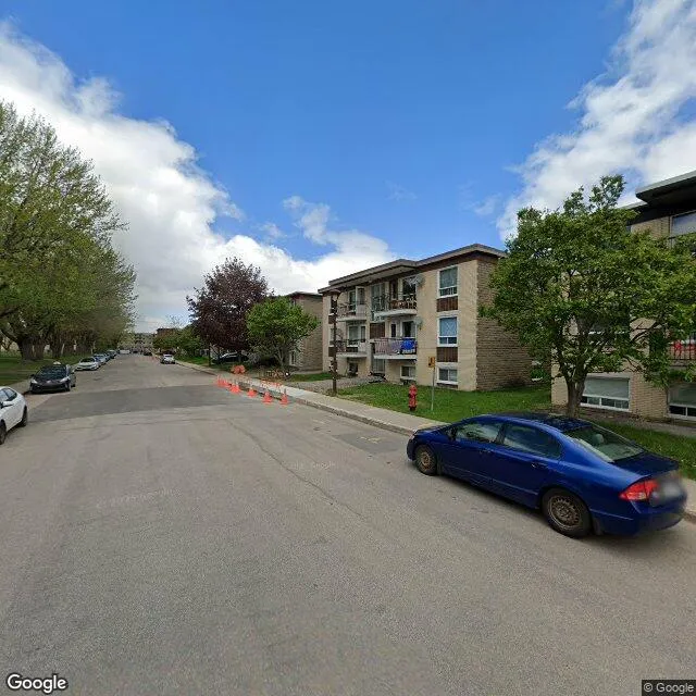 250 Av Du Chanoine-Côté, Québec, Québec G1M 1V1