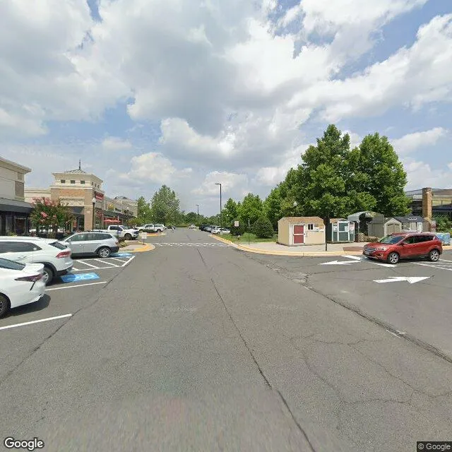 25031 Riding Plz, Chantilly, Virginia 20152