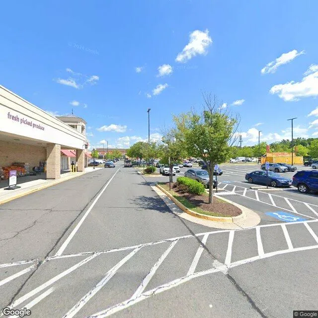 25050 Riding Plz, Chantilly, Virginia 20152