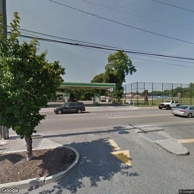 255 Pulaski Rd, East Northport, New York 11731