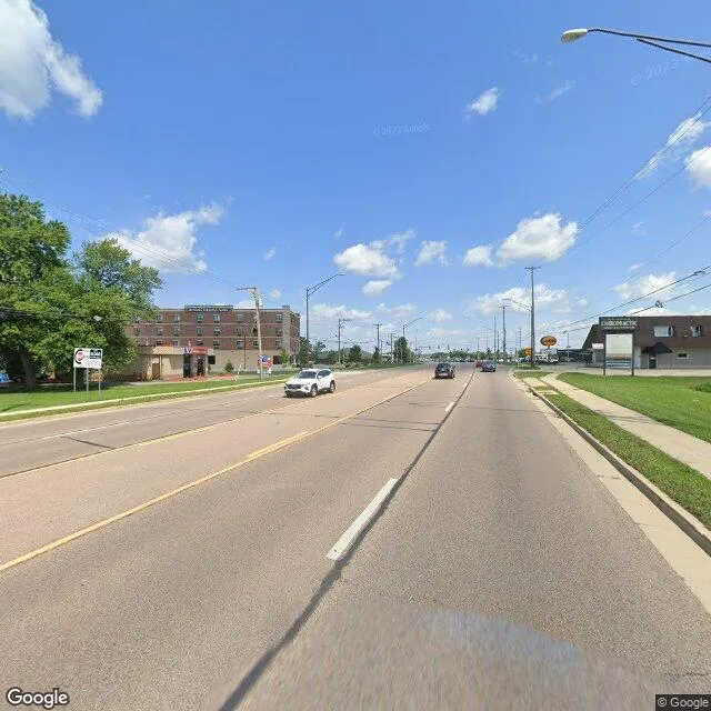 2562-2572 Sycamore Rd, Dekalb, Illinois 60115-2052