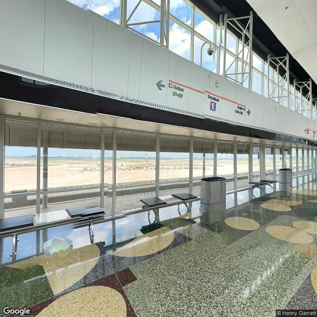 2610 N International Pkwy, Dallas, Texas 75261