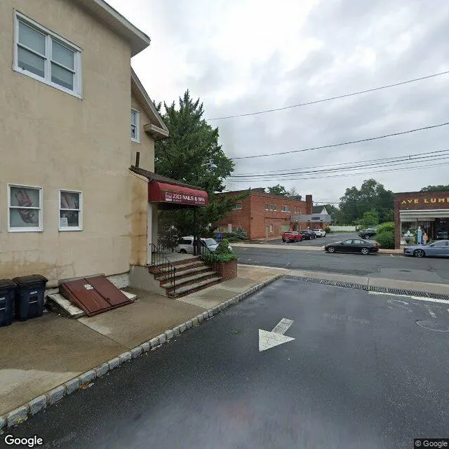 29 County Rd, Tenafly, New Jersey 07670