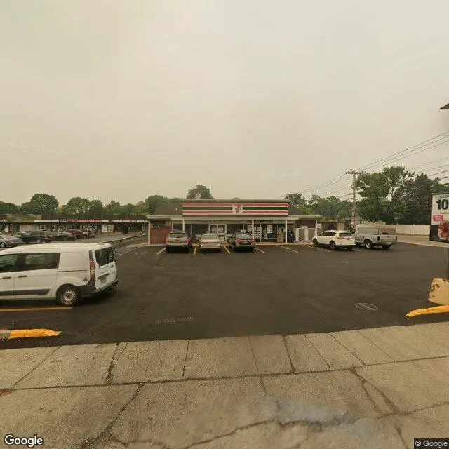 297 Second Av, Brentwood, New York 11717