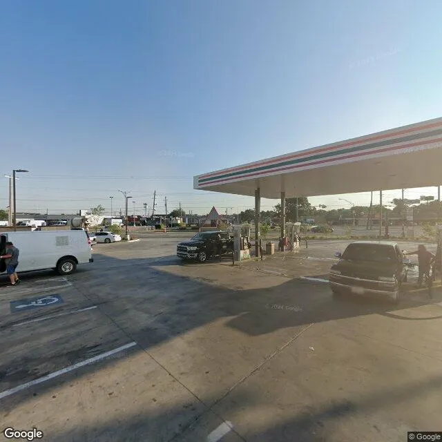 2986 Walnut Hill Ln, Dallas, Texas 75229