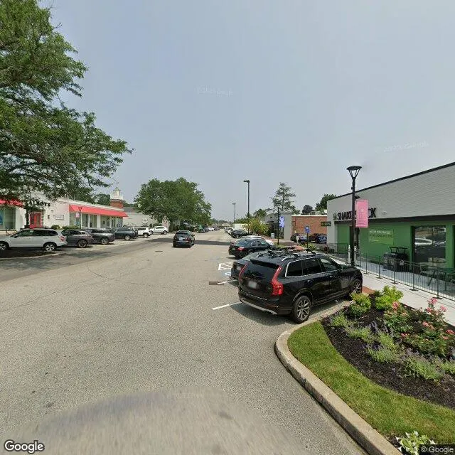 30 Hillside Rd, Cranston, Rhode Island 02920