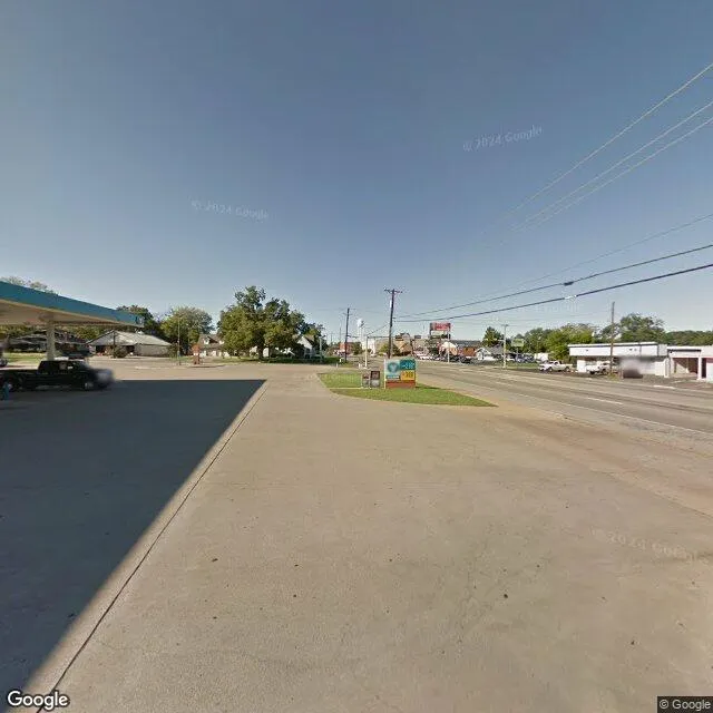 303 S Main St, Lindale, Texas 75771