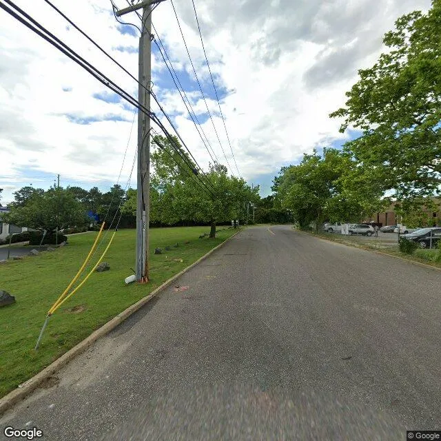 31 Windsor Pl, Central Islip, New York 11722