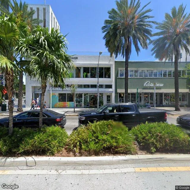 318-338 Lincoln Rd, Miami Beach, Florida 33139