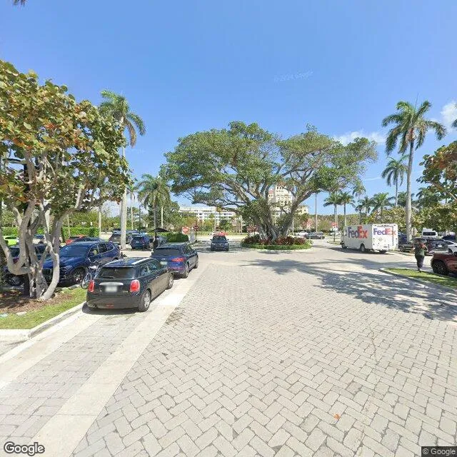 340-350 Royal Poinciana Way, Palm Beach, Florida 33480