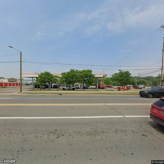 3510 Elizabeth Lake Rd, Waterford, Michigan 48328