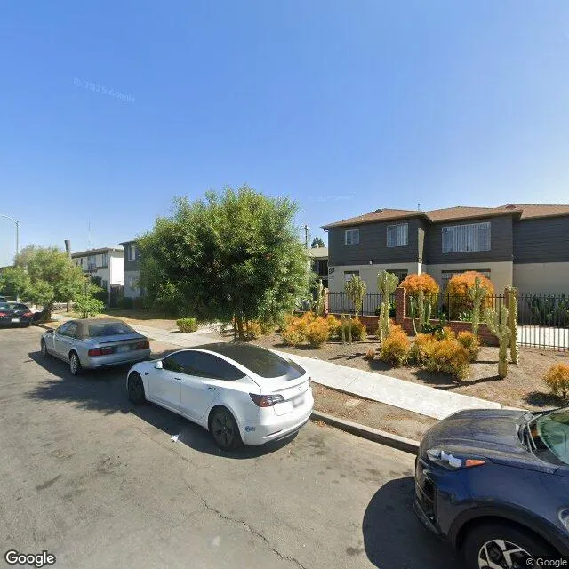 4101 Palmyra Rd, Los Angeles, California 90008-2433