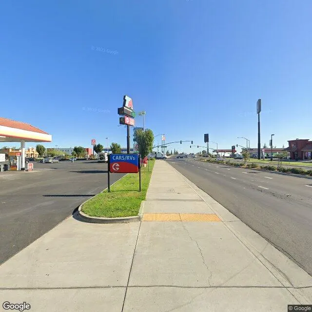 435 Winton Pkwy, Livingston, California 95334