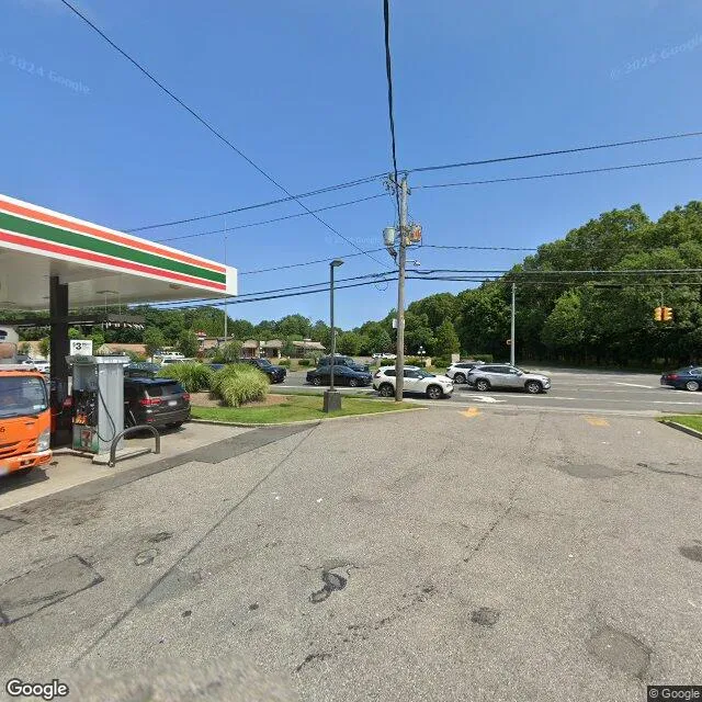 450 County Rd 111, Manorville, New York 11949