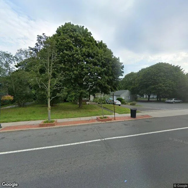 53 W Montauk Hwy, Hampton Bays, New York 11946