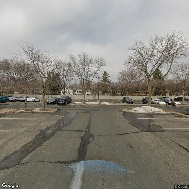 560 W 78th St, Chanhassen, Minnesota 55317