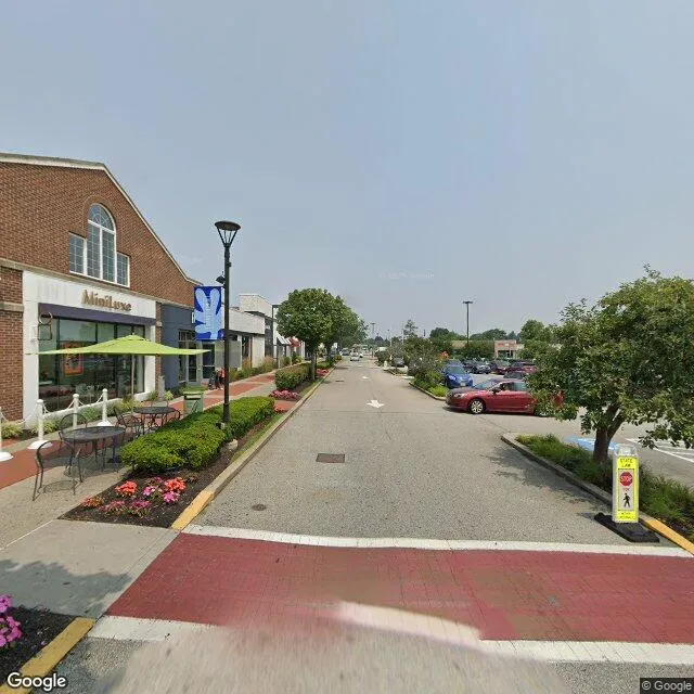 59-87 Hillside Rd, Cranston, Rhode Island 02920-5601