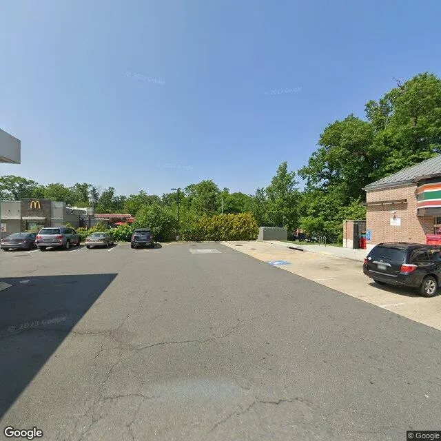 6221 Rolling Rd, Springfield, Virginia 22152