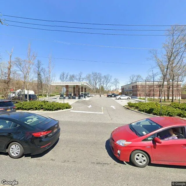 648 Commack Rd, Commack, New York 11725