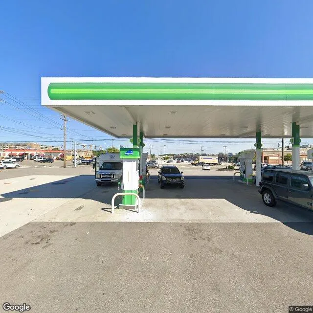 6680 Mayfield Rd, Cleveland, Ohio 44124