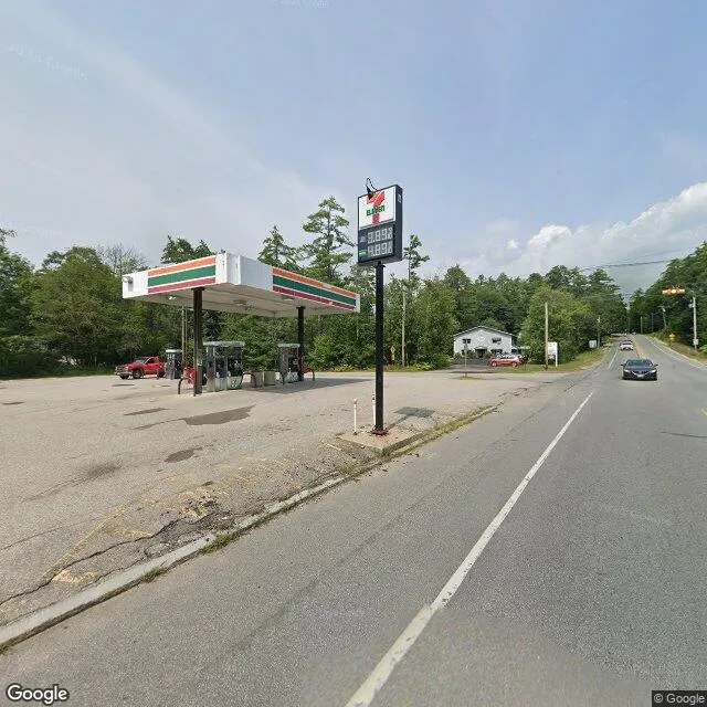 670 Center St, Wolfeboro, New Hampshire 03894