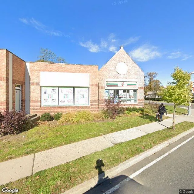 69 Forest Ave, Glen Cove, New York 11542