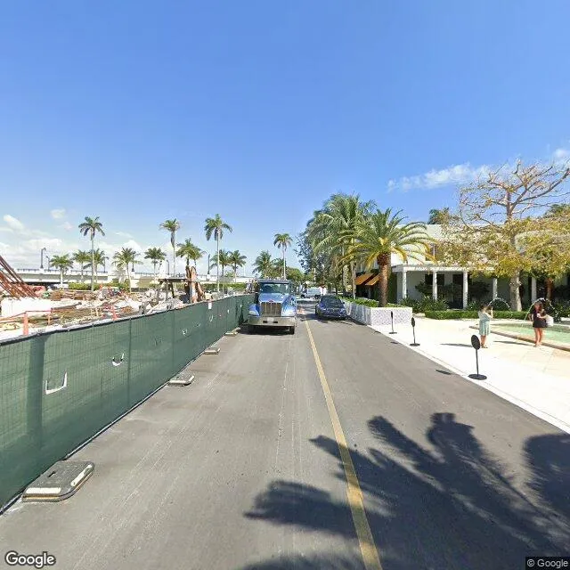 70 Royal Poinciana Plz, Palm Beach, Florida 33480-4077