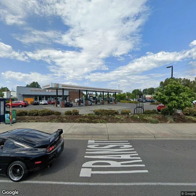 711 N Washington Ave, Kent, Washington 98032