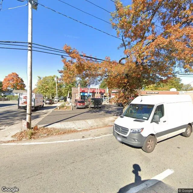 760 Old Country Rd, Westbury, New York 11590