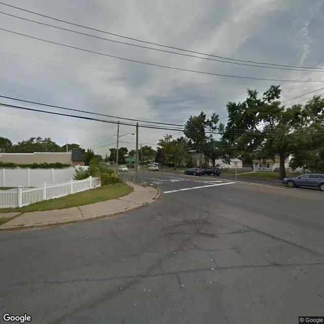 781 Wellwood Ave, Lindenhurst, New York 11757