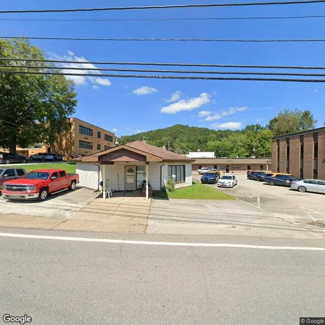 8151 Court Ave, Hamlin, West Virginia 25523