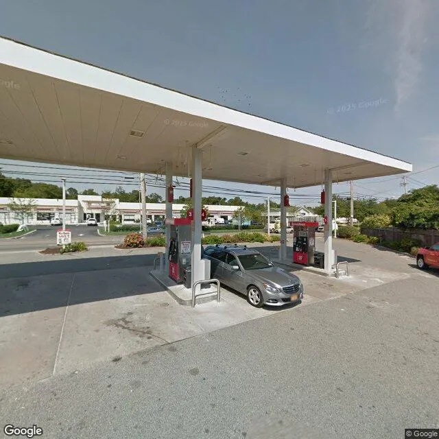 816 County Rd 39, Southampton, New York 11968