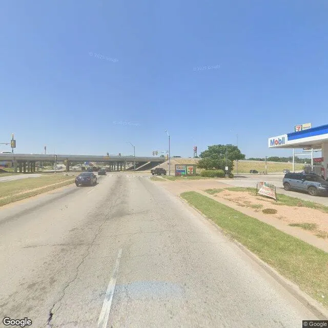 820 N Beach St, Fort Worth, Texas 76111