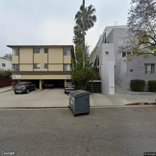 8220 Norton Ave, West Hollywood, California 90046-5945